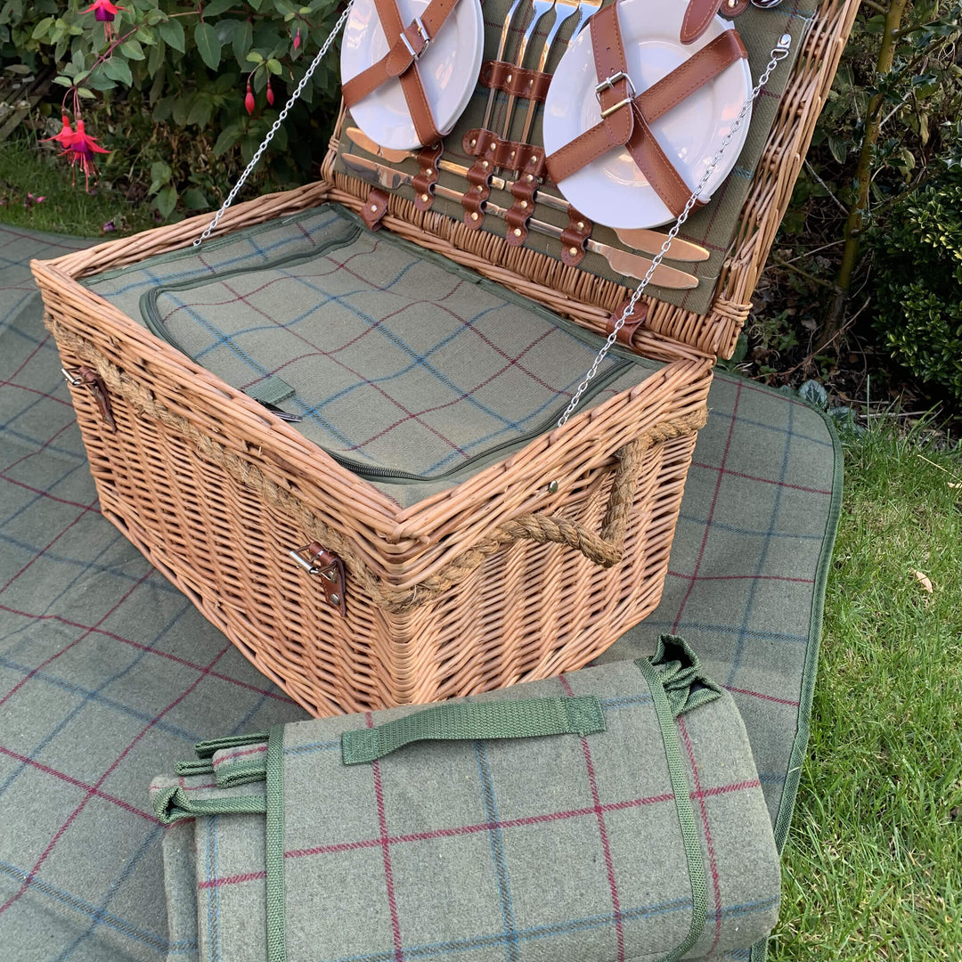 Burghley Fitted Picnic Hamper (4 Person) - Alfresco Dining Company