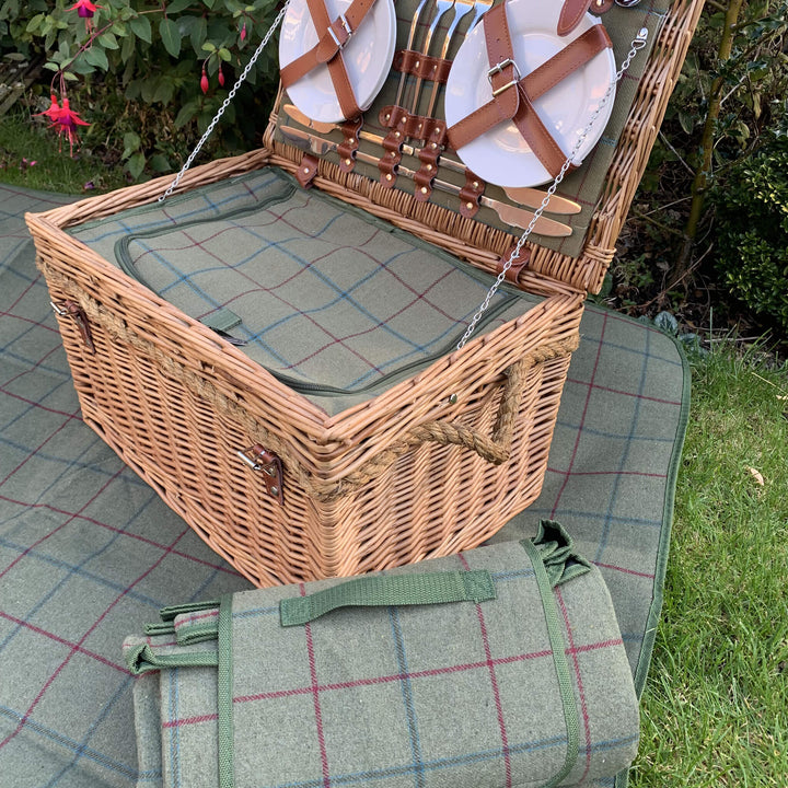 Burghley Fitted Picnic Hamper (4 Person) - Alfresco Dining Company