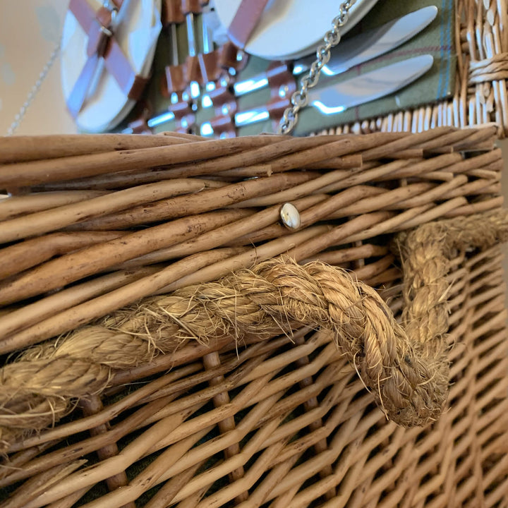 Burghley Fitted Picnic Hamper (4 Person) - Alfresco Dining Company