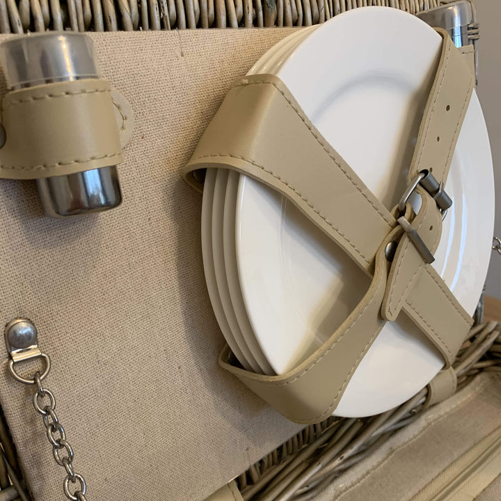 Grange Luxury Fitted Picnic Hamper (4 Person) - Alfresco Dining Company