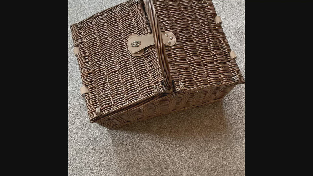 Grange Luxury Fitted Picnic Hamper (4 Person)