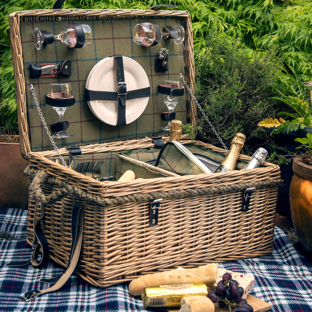 Cheltenham Fitted Picnic Hamper (4 Person) - Alfresco Dining Company