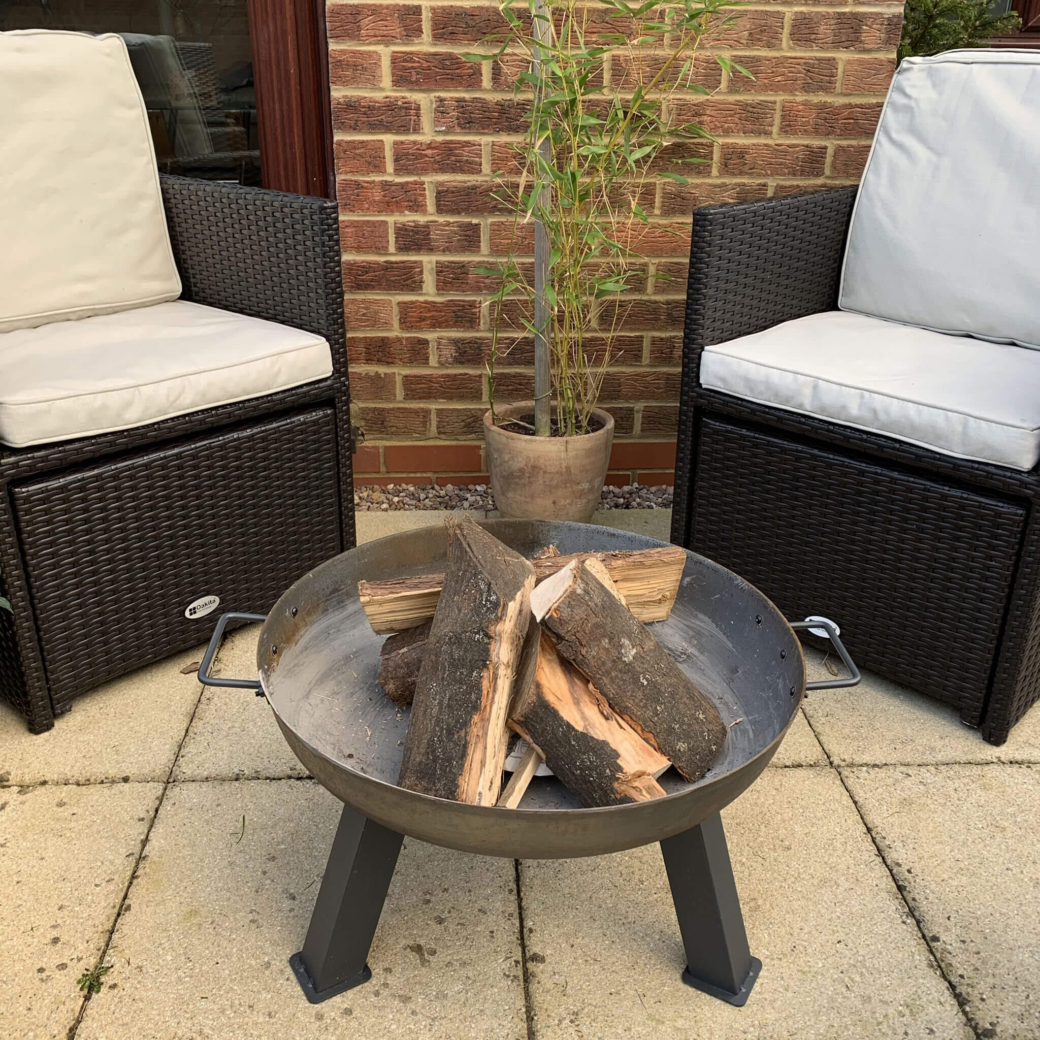 Radiance Cast Iron Fire Pit - Alfresco Dining Company